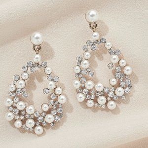 NWT Vintage Inspired Earrings from Olive + Piper.
